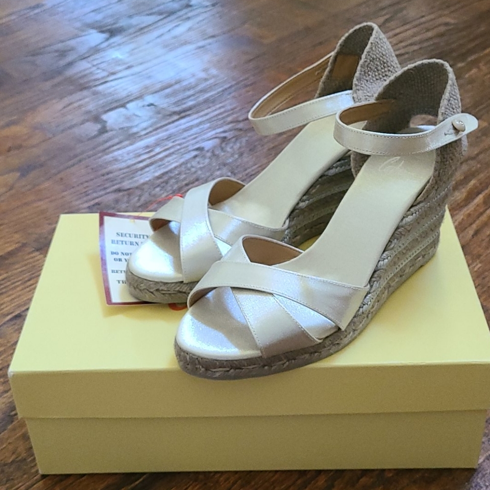 New Castaner Silver Espadrilles.  39-8.5